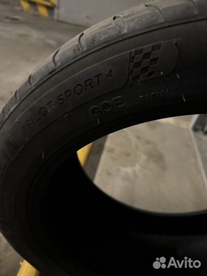 Michelin Pilot Sport 4 275/40 R19