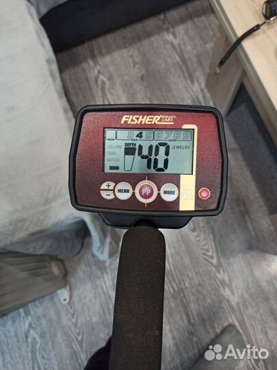 Металлоискатель fisher f22