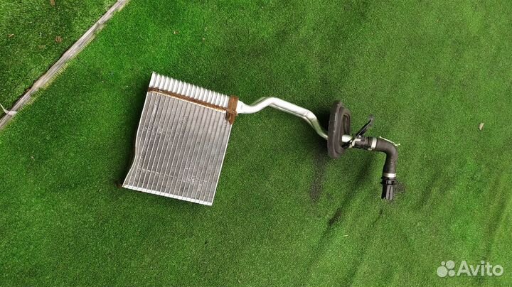 Радиатор печки Volvo V50 B5254T7 2011