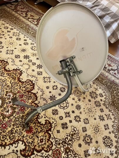 Антенна спутниковая