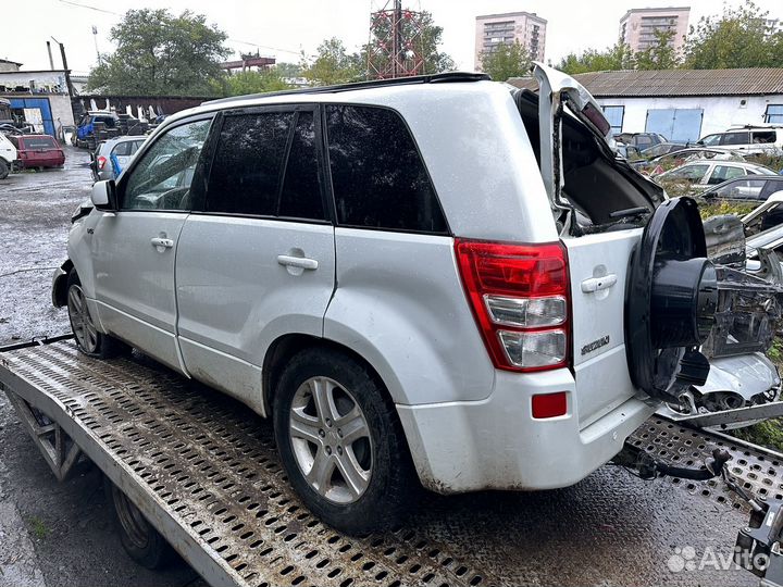 Suzuki Grand Vitara разбор по запчастям