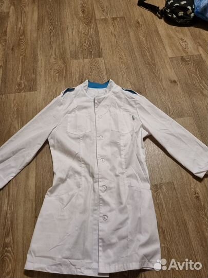 Медицинский халат женский 42 размера, короткий