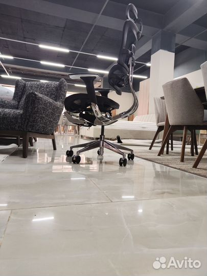 Эргономичное кресло с поддержкой поясницы