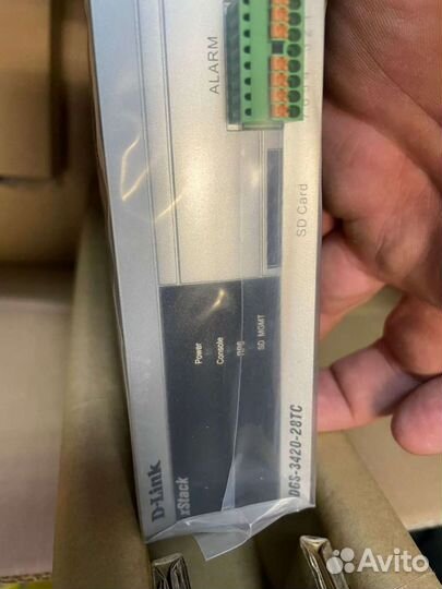 Коммутатор D-Link DGS-3420-28TC