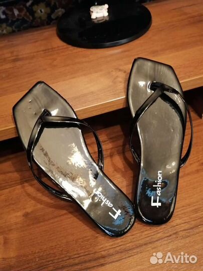 Босоножки лакерованные, размер 37-38