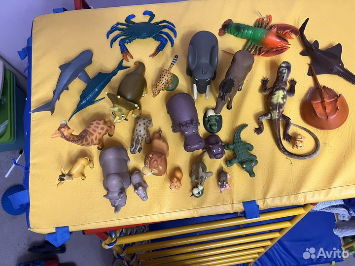 Деагостини животные 18штук + журналы