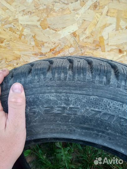 Goodyear UltraGrip 500 R16