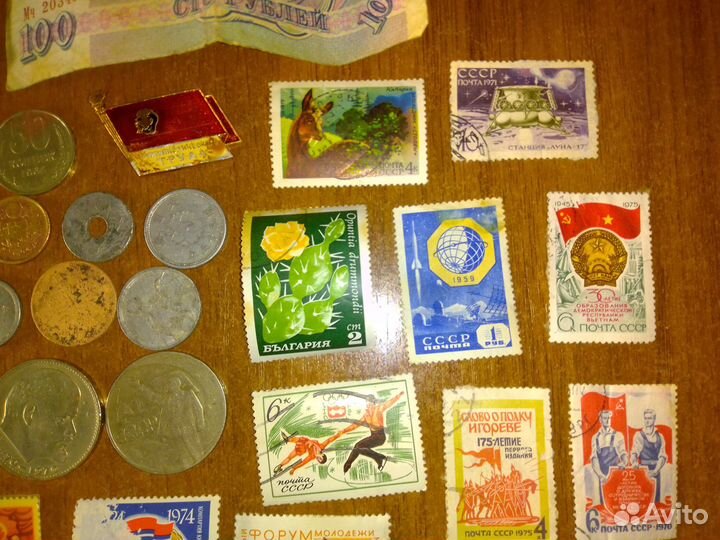 Кучка разных монет Японии и СССР + марки купюры