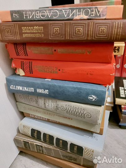 Книги