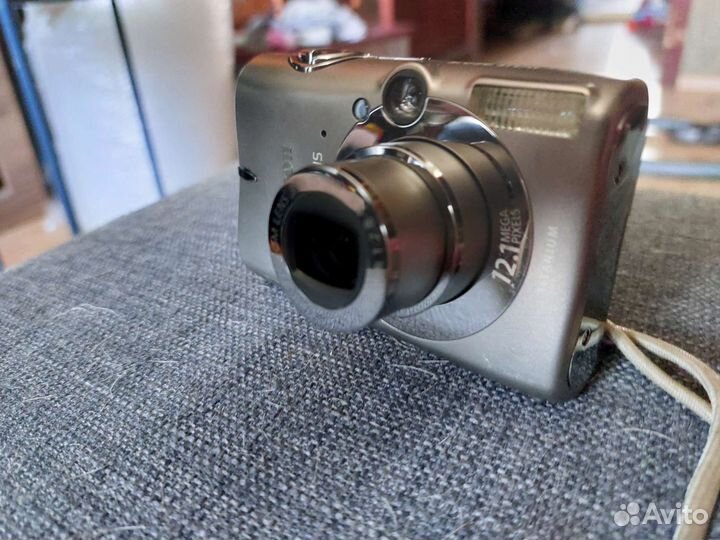 Компактный фотоаппарат canon ixus