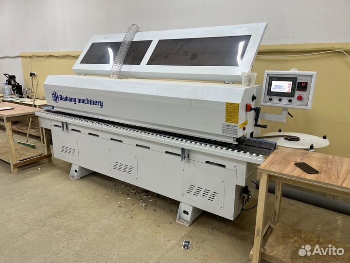 Кромкооблицовочный станок Compact SWhite