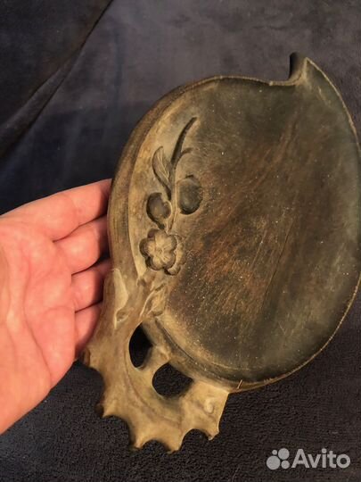 Поднос деревянный с резьбой старинный