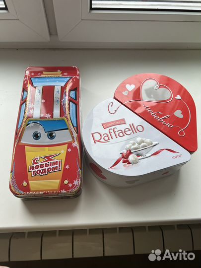 Коробки сердце Raffaello и машина Молния Маквин