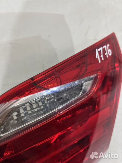 Фонарь задний правый Mercedes GL X166