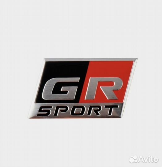 Значок крышки багажника GR sport на Camry V70/ V75