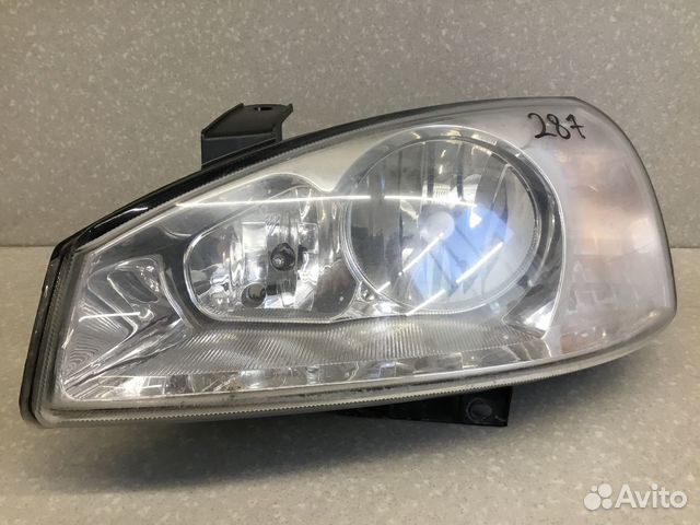 Фара левая VAZ LADA Kalina 2004