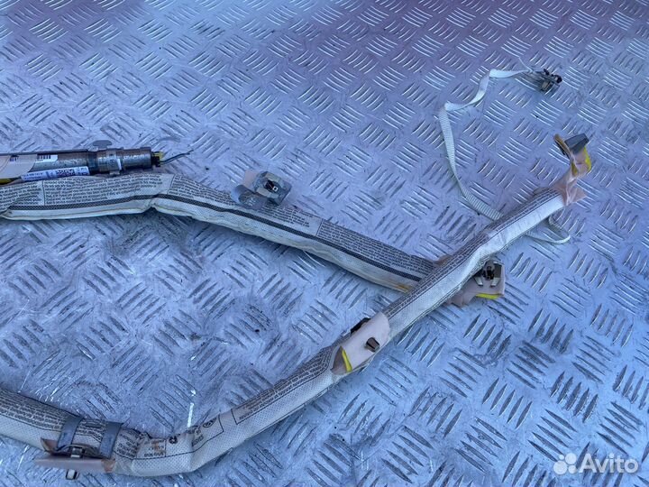 Шторка безопасности правая Volkswagen Passat CC