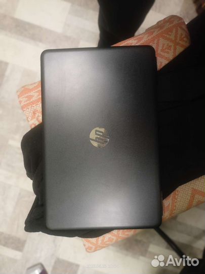 Ноутбук HP Pavilion 15-au112ur