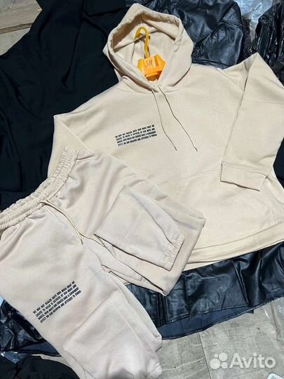 Спортивный костюм тройка женский