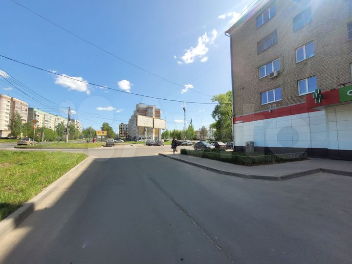 Торговое помещение, 950 м²