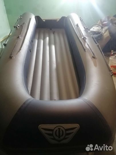 Лодка Флагман 320