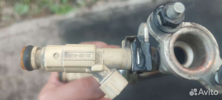 Топливная рампа с форсунками Hyundai-Kia