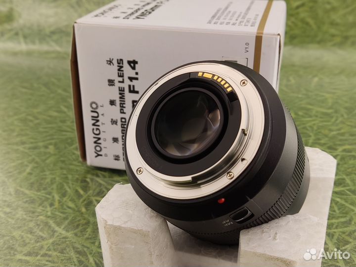 YongNuo AF 50mm f/1.4 Canon EF продажа/обмен