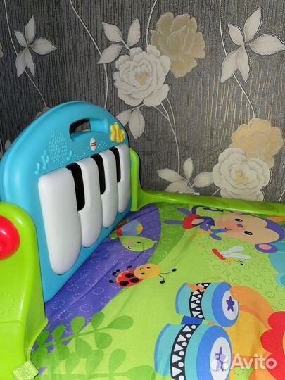 Коврик развивающий Fisher-Price с пианино