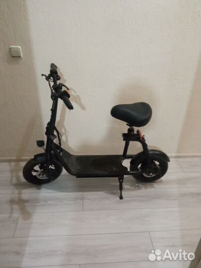Самокат взрослый электрический