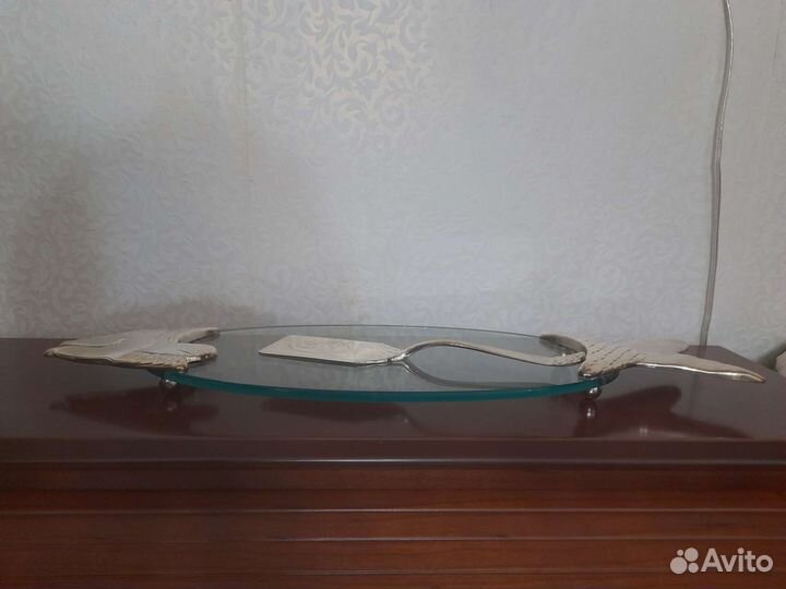 Блюдо для рыбы с лопаточкой