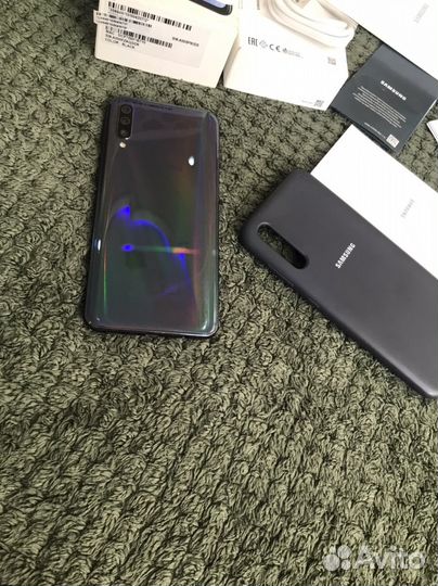 Samsung Galaxy A50, 6/128 ГБ