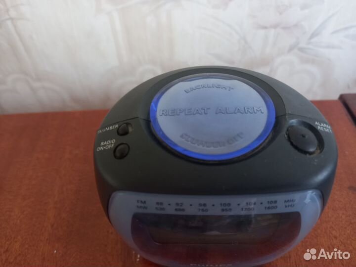 Часы - радио Philips Aj 3000