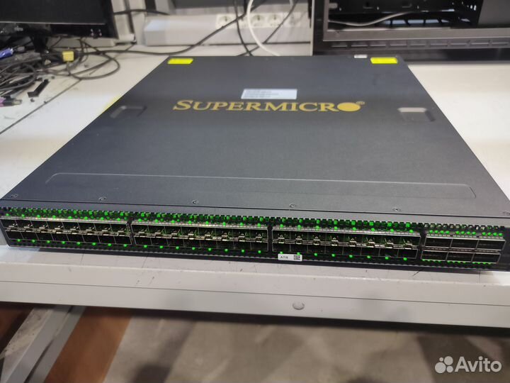 Supermicro SSE-X3648S 48x SFP+ 6x qsfp+