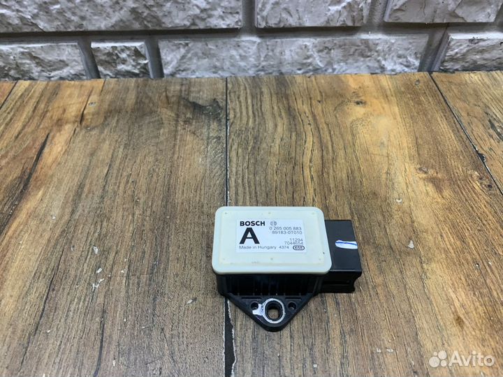 Toyota camry V50 Датчик курсовой устойчивости