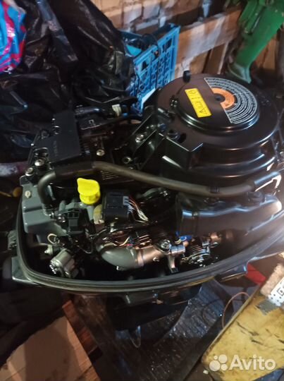 Продам лодочный мотор suzuki df20a