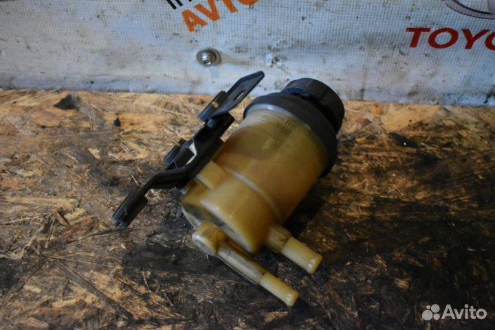 Бачок гидроусилителя руля Hyundai Tucson 1