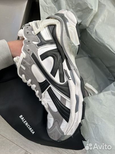 Balenciaga runner 2023