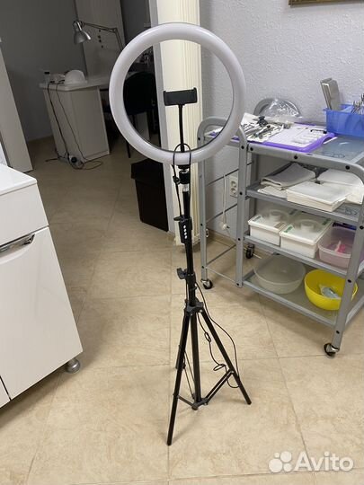 Кольцевая лампа со штативом бу