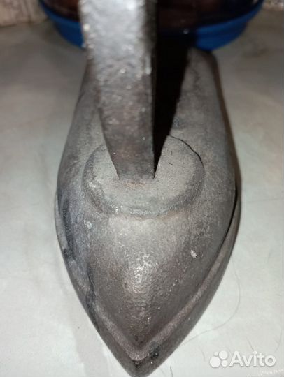 Утюг чугунный старинный