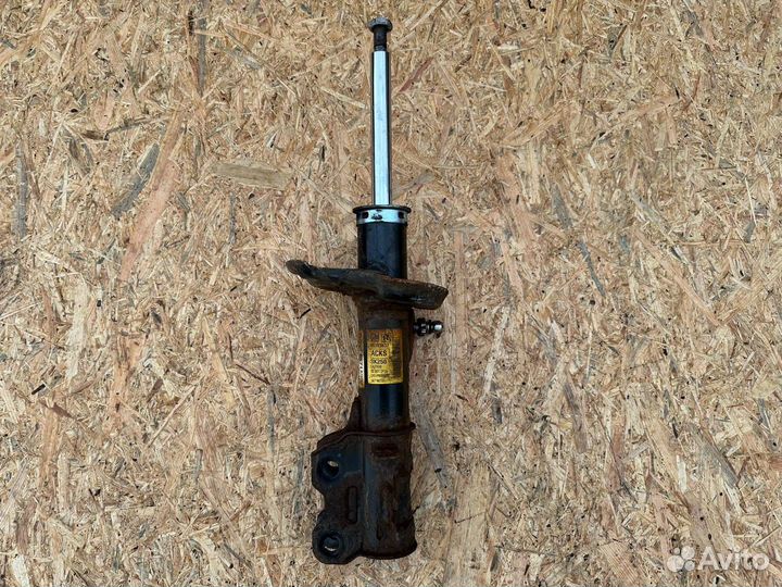 Амортизатор передний правый Opel Mokka 2013