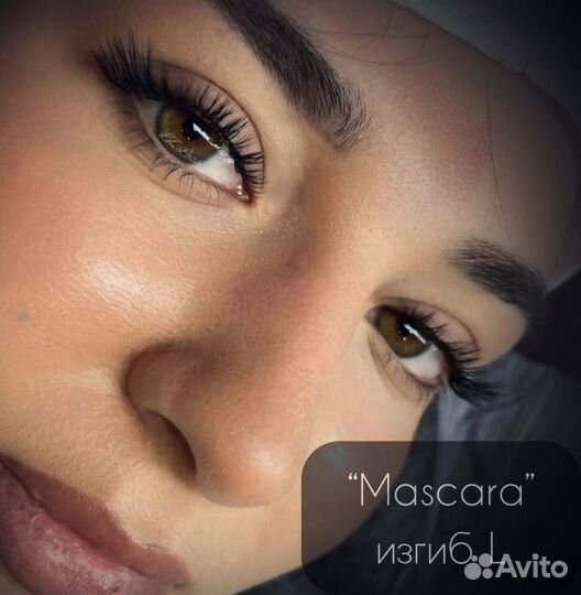 Модель Наращивание ресниц. Ламинирование. Брови