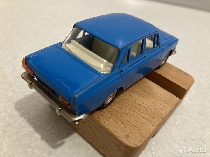 Москвич-седан А1 /made in ussr/ 1:44