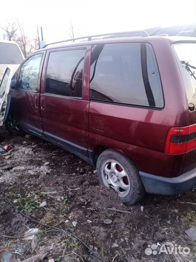 Автомобили на запчасти