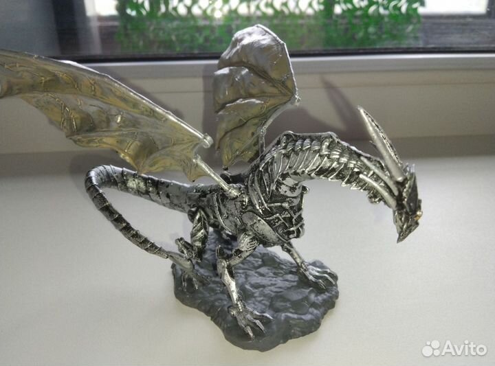 Миниатюра Техно дракон от Dungeons & Dragons