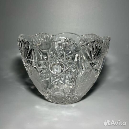 Хрустальная ваза