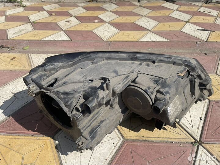 Фара левая на фольсваген джета 6