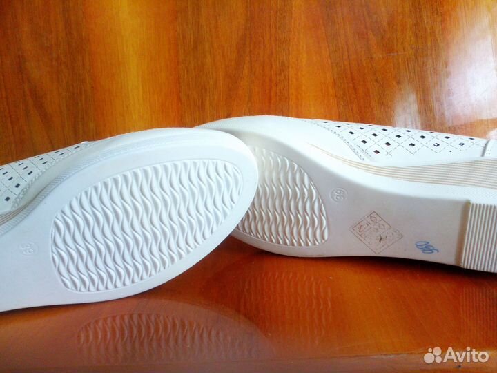 Туфли женские летние 39размер,маломерят