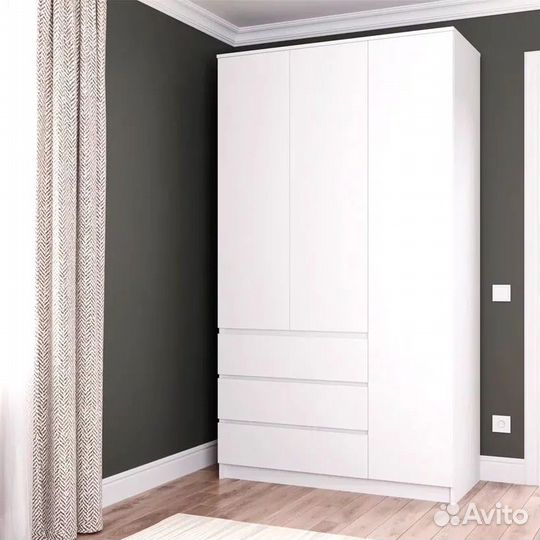 Шкаф