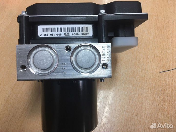 Блок ABS 6R0614517L