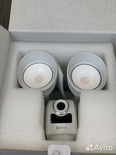 Камера видеонаблюдения